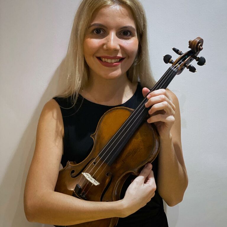Carlota Coll Núñez