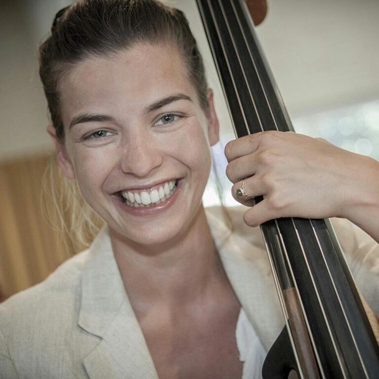 Ania Zofia Endzelm